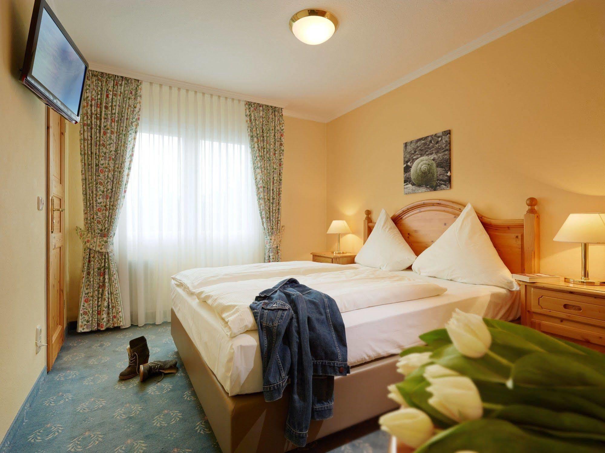 Ringhotel Boemers Mosel Landhotel Alf Ngoại thất bức ảnh